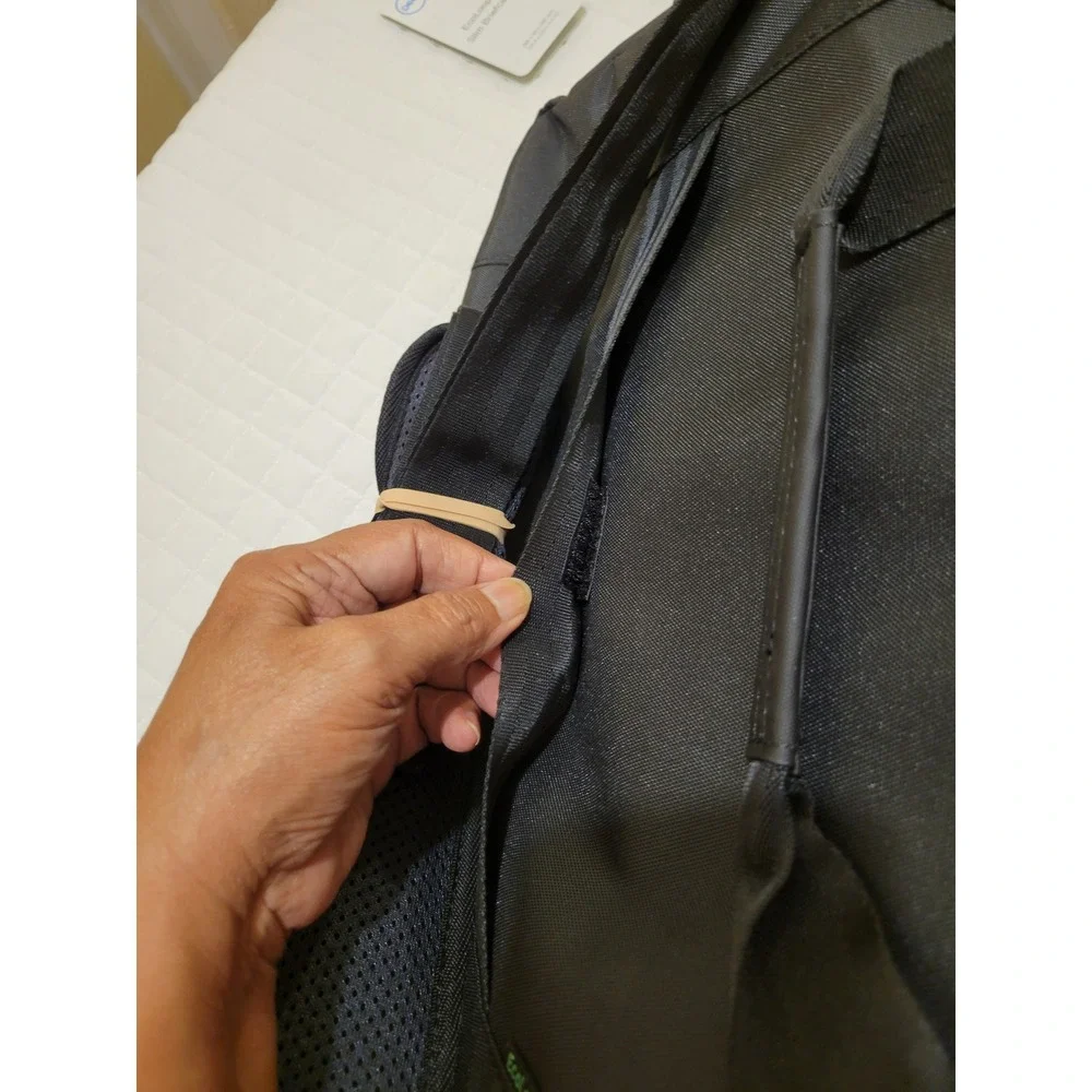 NWT Dell CC5624S EcoLoop Pro Slim Briefcase 15 Black Laptop Messenger Bag Basics
